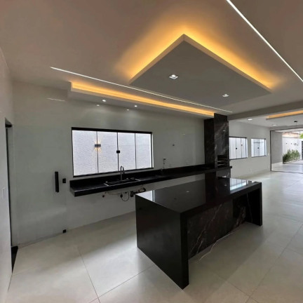 Imagem Casa com 4 Quartos à Venda, 290 m² em Jardim Vila Boa - Goiania