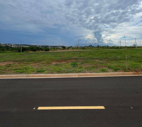 Terreno à Venda, 300 m² em Condomínio Quinta Do Lago Lac Leman - São José Do Rio Preto