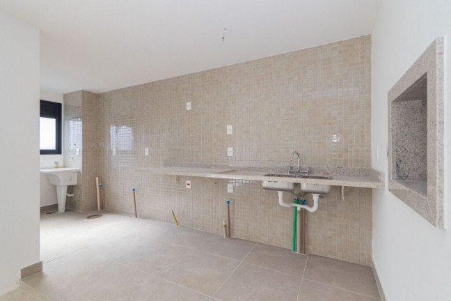 Imagem Imóvel com 3 Quartos à Venda, 103 m² em Menino Deus - Porto Alegre Imagem Imóvel com 3 Quartos à Venda, 103 m² em Menino Deus - Porto Alegre