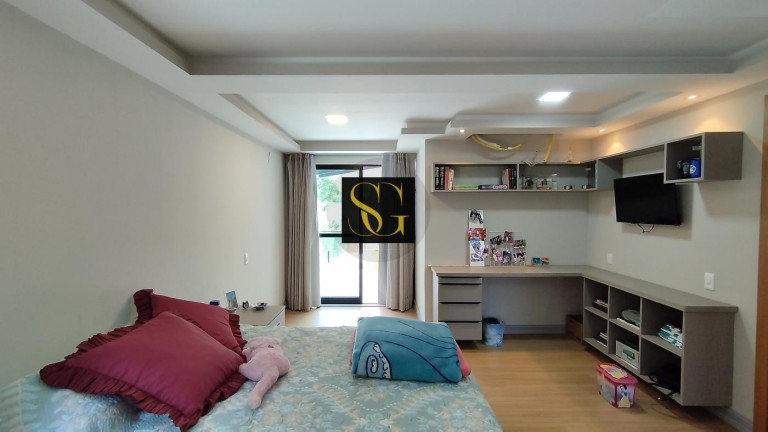 Imagem Casa com 3 Quartos à Venda, 682 m² em Parque Do Ingá - Teresópolis Imagem Casa com 3 Quartos à Venda, 682 m² em Parque Do Ingá - Teresópolis