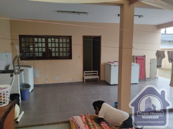 Imagem Sobrado com 3 Quartos à Venda, 244 m² em Vila Lavínia - Mogi Das Cruzes