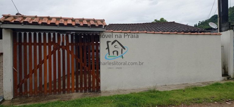 Imagem Casa com 3 Quartos à Venda,  em Perequê Mirim - Ubatuba