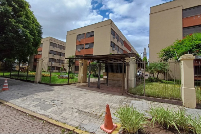 Imagem Apartamento com 3 Quartos à Venda, 111 m² em Rio Branco - Porto Alegre Imagem Apartamento com 3 Quartos à Venda, 111 m² em Rio Branco - Porto Alegre