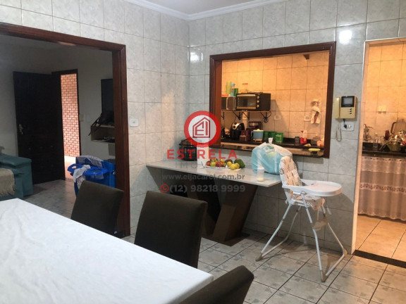 Imagem Casa com 4 Quartos à Venda, 240 m² em Centro - Jacareí Imagem Casa com 4 Quartos à Venda, 240 m² em Centro - Jacareí
