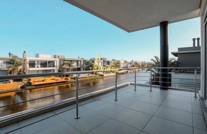 Imagem Casa de Condomínio com 5 Quartos à Venda, 300 m² em Centro - Xangri-la
