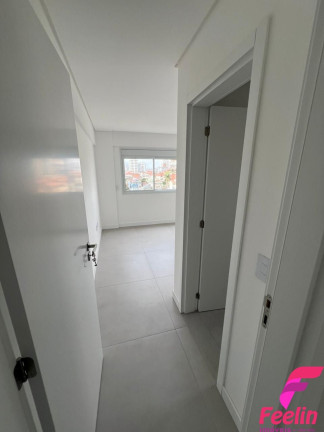 Imagem Apartamento com 2 Quartos à Venda, 79 m² em Barreiros - São José