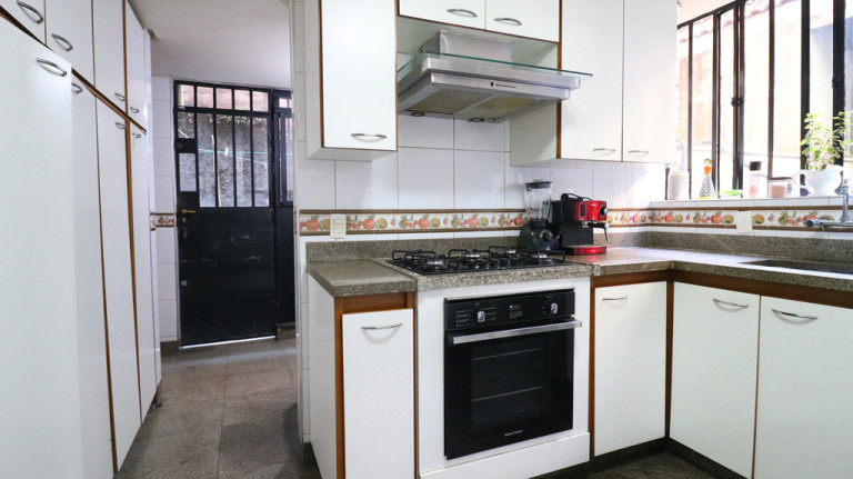 Imagem Casa com 5 Quartos à Venda, 337 m² em Vila Mariana - São Paulo