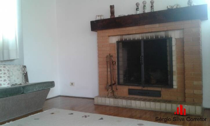 Imagem Casa com 3 Quartos à Venda, 400 m² em Vila Abernéssia - Campos Do Jordão Imagem Casa com 3 Quartos à Venda, 400 m² em Vila Abernéssia - Campos Do Jordão