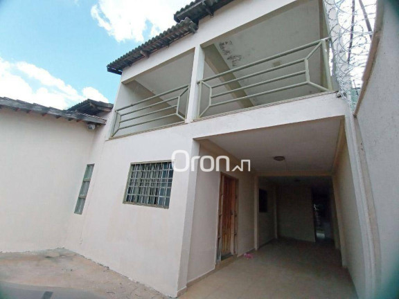 Sobrado com 2 Quartos à Venda, 290 m² em Parque Oeste Industrial - Goiânia