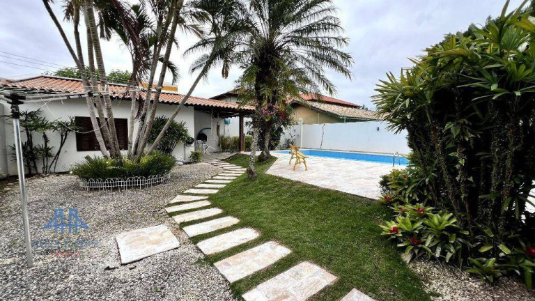 Imagem Casa com 4 Quartos à Venda, 351 m² em Santa Mônica - Florianópolis Imagem Casa com 4 Quartos à Venda, 351 m² em Santa Mônica - Florianópolis