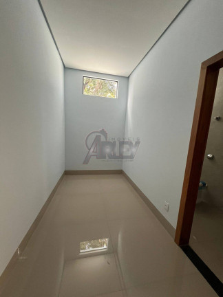 Imagem Casa com 3 Quartos à Venda, 360 m² em Todos Os Santos - Montes Claros Imagem Casa com 3 Quartos à Venda, 360 m² em Todos Os Santos - Montes Claros
