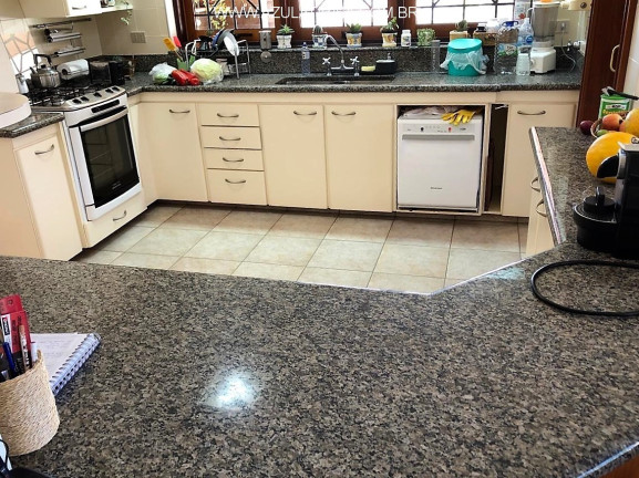 Imagem Casa com 3 Quartos à Venda, 390 m² em Vila Santista - Atibaia Imagem Casa com 3 Quartos à Venda, 390 m² em Vila Santista - Atibaia