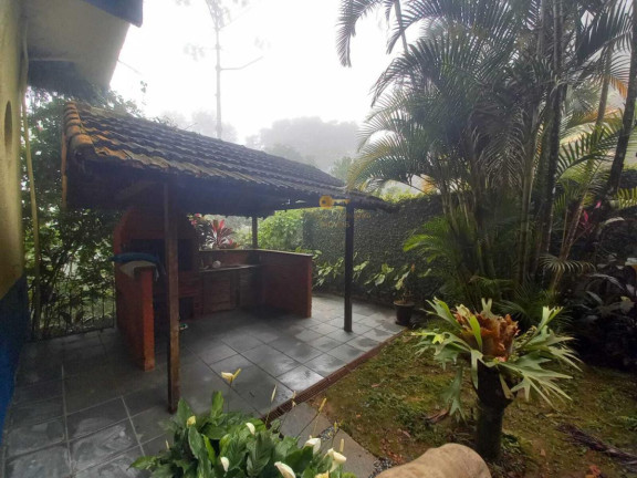 Imagem Casa com 4 Quartos à Venda, 180 m² em Iucas - Teresópolis
