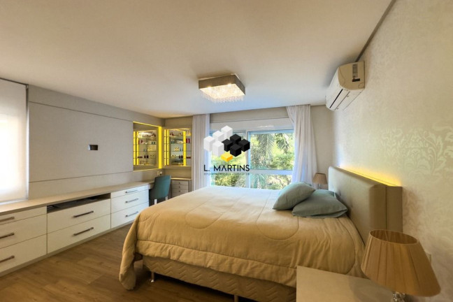 Imagem Apartamento com 3 Quartos à Venda, 258 m² em Petrópolis - Porto Alegre Imagem Apartamento com 3 Quartos à Venda, 258 m² em Petrópolis - Porto Alegre