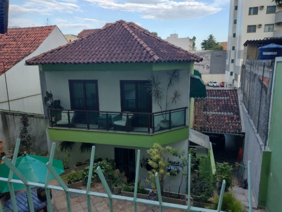 Imagem Casa com 5 Quartos à Venda, 350 m² em Jardim Vinte E Cinco De Agosto - Duque De Caxias Imagem Casa com 5 Quartos à Venda, 350 m² em Jardim Vinte E Cinco De Agosto - Duque De Caxias