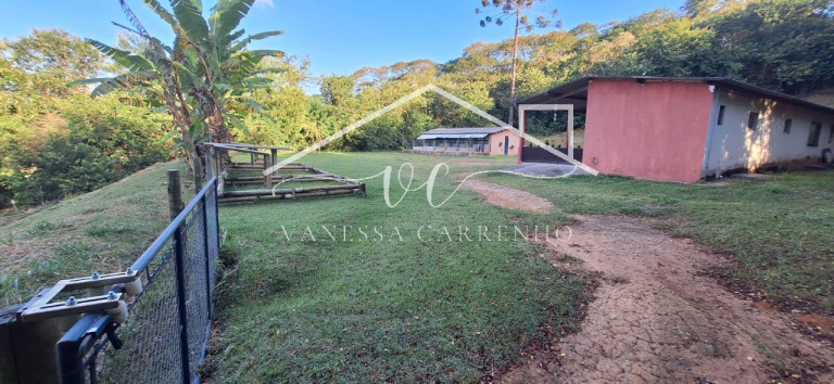Imagem Imóvel com 2 Quartos à Venda, 4.305 m² em Jardim Camargo (canguera) - São Roque
