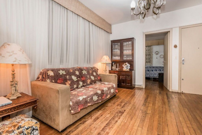 Imagem Imóvel com 4 Quartos à Venda, 174 m² em Centro Histórico - Porto Alegre Imagem Imóvel com 4 Quartos à Venda, 174 m² em Centro Histórico - Porto Alegre
