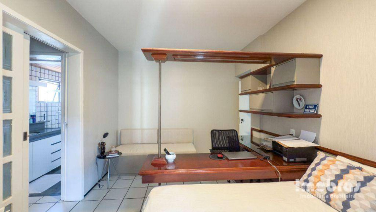 Imagem Apartamento com 3 Quartos à Venda, 191 m² em Meireles - Fortaleza Imagem Apartamento com 3 Quartos à Venda, 191 m² em Meireles - Fortaleza
