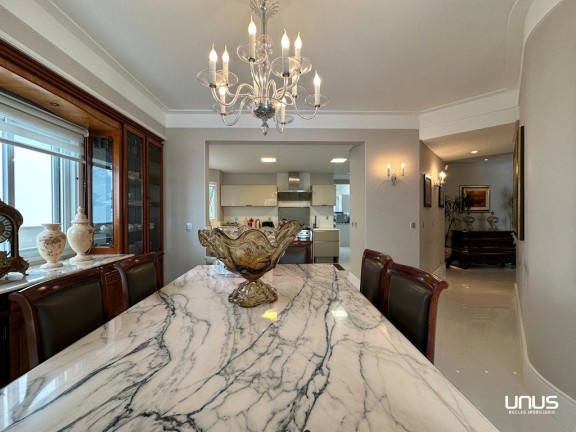 Imagem Casa com 5 Quartos à Venda, 600 m² em Jurerê Internacional - Florianópolis Imagem Casa com 5 Quartos à Venda, 600 m² em Jurerê Internacional - Florianópolis