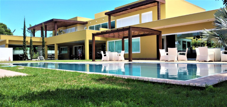 Casa com 7 Quartos à Venda, 1.800 m² em Outeiro Do São Francisco - Porto Seguro