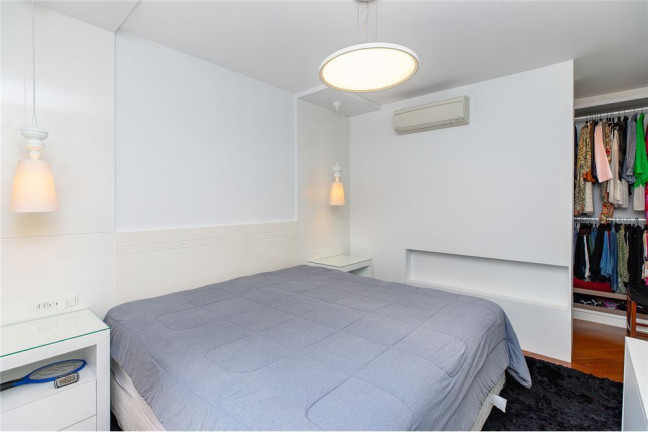 Imagem Apartamento com 3 Quartos à Venda, 187 m² em Moema - São Paulo Imagem Apartamento com 3 Quartos à Venda, 187 m² em Moema - São Paulo