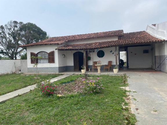 Casa com 4 Quartos à Venda, 141 m² em Coqueiral - Araruama