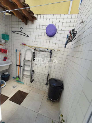 Imagem Casa com 2 Quartos à Venda, 62 m² em Guilhermina - Praia Grande
