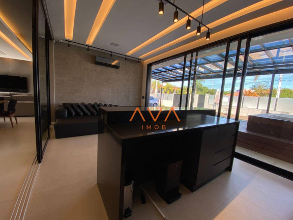 Imagem Casa com 4 Quartos à Venda, 360 m² em Ingleses - Florianópolis Imagem Casa com 4 Quartos à Venda, 360 m² em Ingleses - Florianópolis