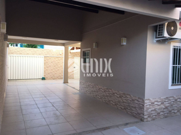 Imagem Casa com 3 Quartos à Venda, 160 m² em Ouro Verde - Rio Das Ostras Imagem Casa com 3 Quartos à Venda, 160 m² em Ouro Verde - Rio Das Ostras