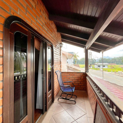 Imagem Casa com 3 Quartos à Venda, 166 m² em Ilha Da Figueira - Jaraguá Do Sul