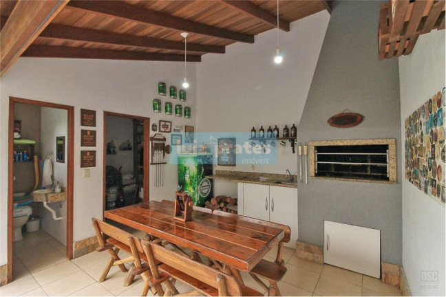 Imagem Casa com 3 Quartos à Venda, 140 m² em Hípica - Porto Alegre