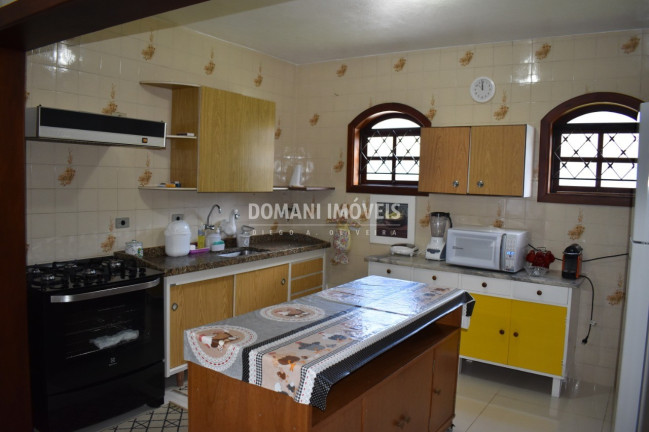 Imagem Casa com 4 Quartos à Venda, 183 m² em Região Da Abernéssia - Campos Do Jordão