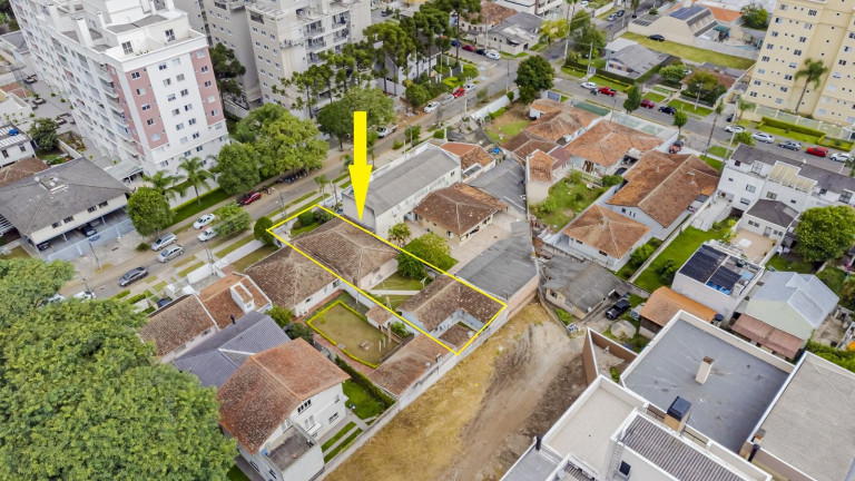 Terreno à Venda, 466 m² em Vila Izabel - Curitiba