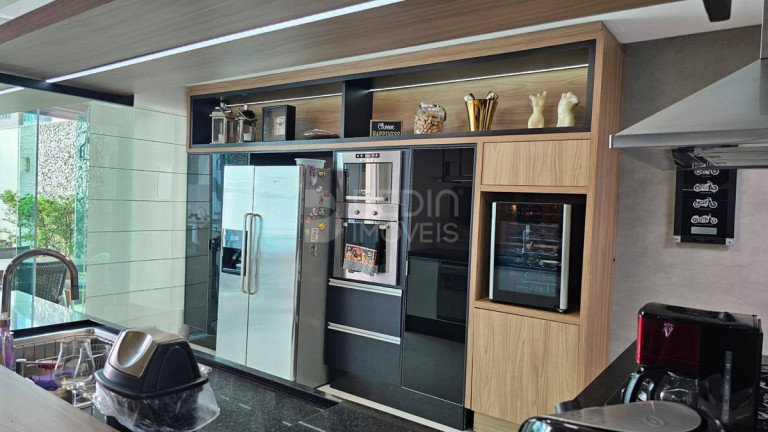 Imagem Apartamento com 3 Quartos à Venda, 177 m² em Centro - Balneário Camboriú