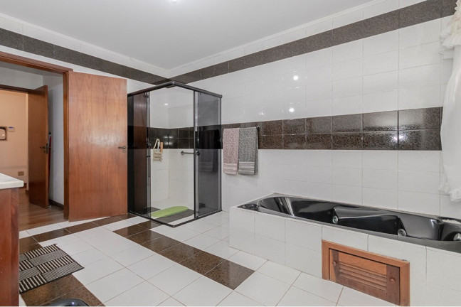 Imagem Casa com 4 Quartos à Venda, 388 m² em Jardim Itu - Porto Alegre