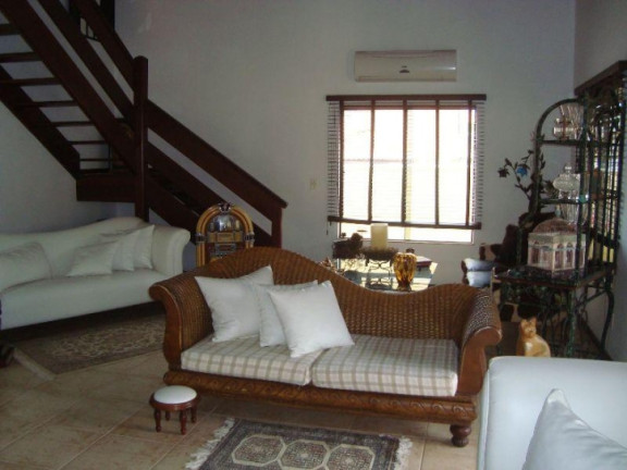 Imagem Casa de Condomínio com 4 Quartos à Venda, 130 m² em Guriri - Cabo Frio Imagem Casa de Condomínio com 4 Quartos à Venda, 130 m² em Guriri - Cabo Frio