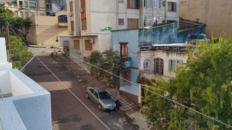 Imagem Casa com 4 Quartos à Venda, 180 m² em Centro Histórico - Porto Alegre