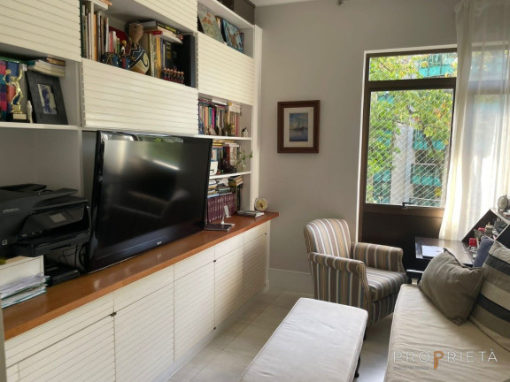 Imagem Apartamento com 4 Quartos à Venda, em Lagoa - Rio De Janeiro Imagem Apartamento com 4 Quartos à Venda, em Lagoa - Rio De Janeiro