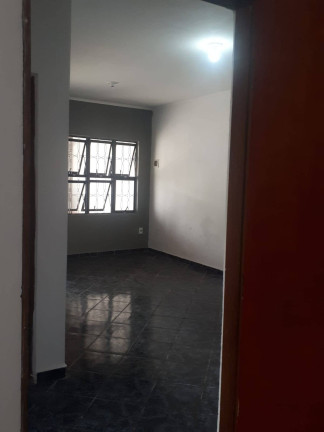 Imagem Casa com 2 Quartos à Venda, 200 m² em Wanel Ville - Sorocaba Imagem Casa com 2 Quartos à Venda, 200 m² em Wanel Ville - Sorocaba