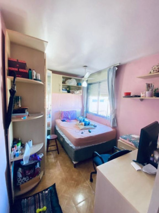 Imagem Imóvel com 3 Quartos à Venda, 60 m² em Santo Antônio - Porto Alegre