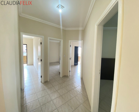 Imagem Imóvel com 5 Quartos à Venda, 204 m² em Tupi - Praia Grande Imagem Imóvel com 5 Quartos à Venda, 204 m² em Tupi - Praia Grande