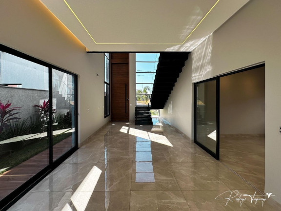 Casa de Condomínio com 4 Quartos à Venda, 272 m² em Residencial Parqville Jacarandá - Aparecida De Goiânia
