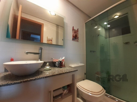 Imagem Imóvel com 2 Quartos à Venda,  em Menino Deus - Porto Alegre