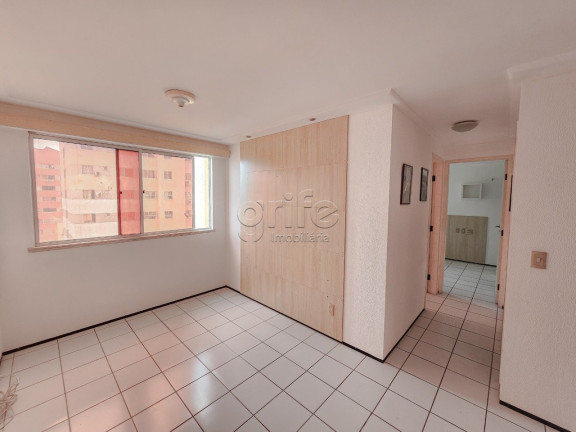Imagem Apartamento com 3 Quartos à Venda, 54 m² em Jóquei Clube - Fortaleza