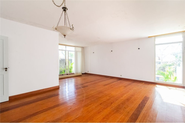 Imagem Casa com 4 Quartos à Venda, 307 m² em Vila Mascote - São Paulo Imagem Casa com 4 Quartos à Venda, 307 m² em Vila Mascote - São Paulo