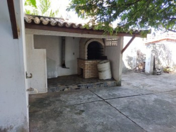 Imagem Casa com 4 Quartos à Venda, 348 m² em Pituaçu - Salvador Imagem Casa com 4 Quartos à Venda, 348 m² em Pituaçu - Salvador