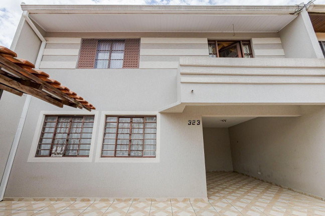 Imagem Sobrado com 3 Quartos à Venda, 114 m² em Guaira - Curitiba