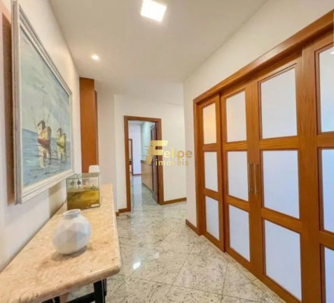 Imagem Imóvel com 4 Quartos à Venda, 330 m² em Praia Da Costa - Vila Velha Imagem Imóvel com 4 Quartos à Venda, 330 m² em Praia Da Costa - Vila Velha