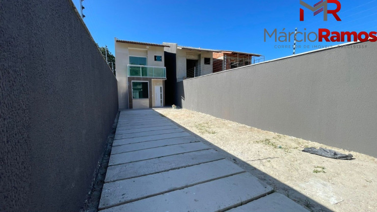 Casa com 4 Quartos à Venda, 116 m² em Centro - Eusébio