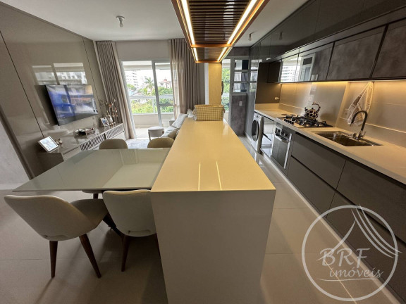 Apartamento com 2 Quartos à Venda, 84 m² em Barreiros - São José